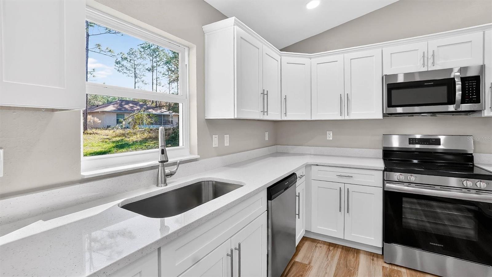 Image 23 of 45 For 11139 Sonnet Terrace