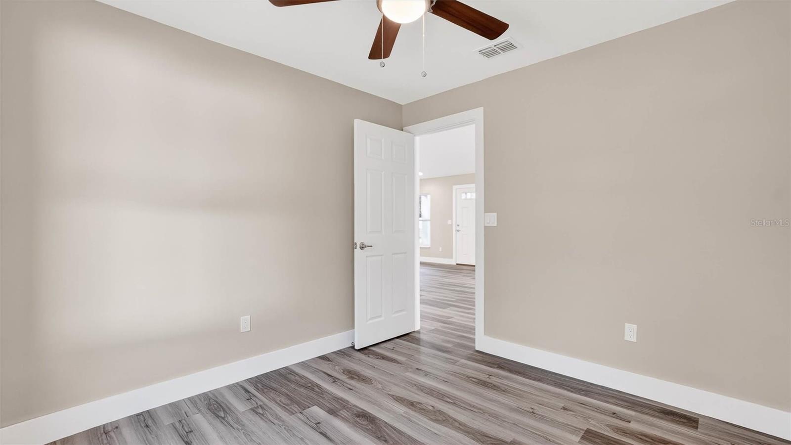 Image 32 of 45 For 11139 Sonnet Terrace