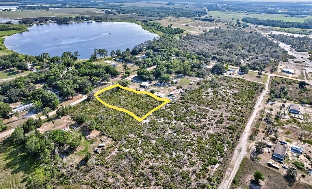 Image 2 of 21 For 0 Greyhound Avenue