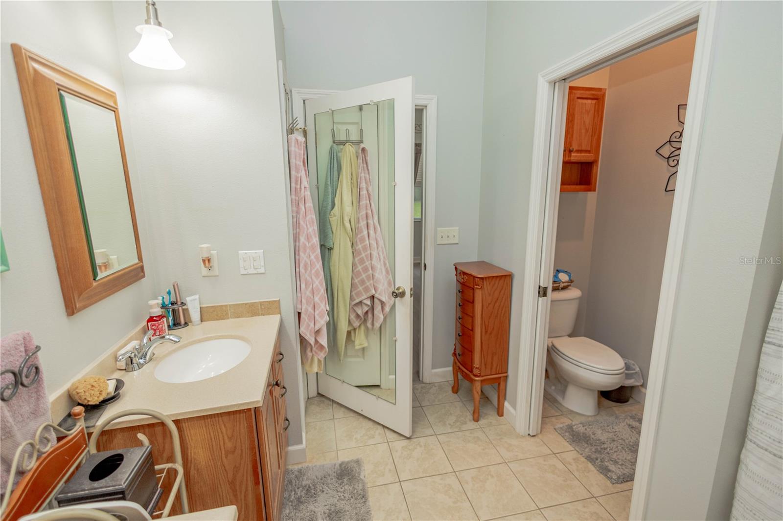 Image 22 of 45 For 288 Inwood Court