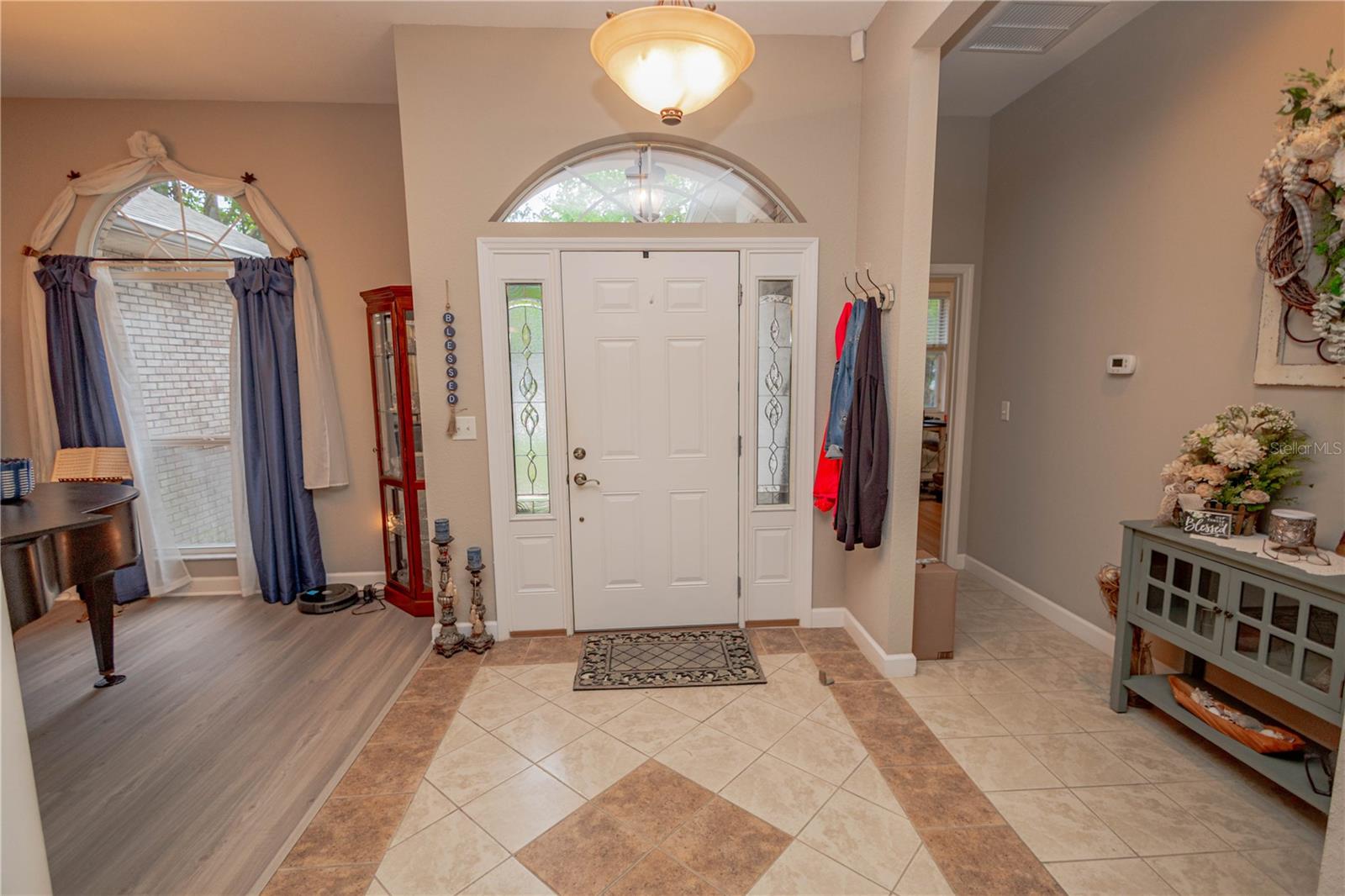 Image 44 of 45 For 288 Inwood Court