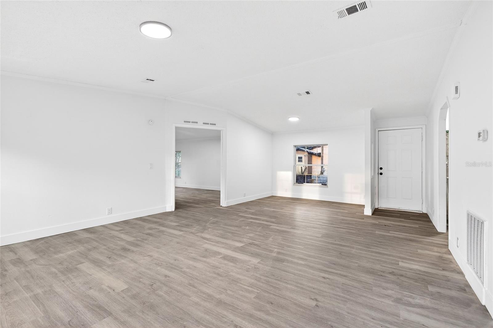 Image 12 of 38 For 11065 145th Lane