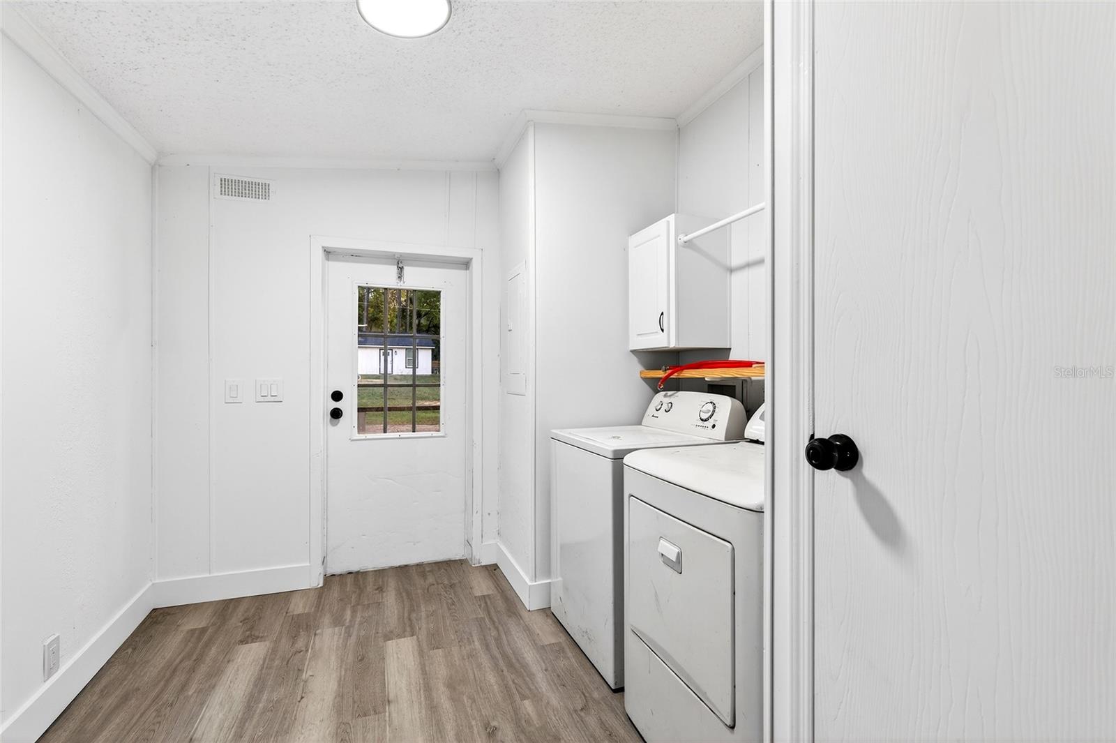 Image 19 of 38 For 11065 145th Lane