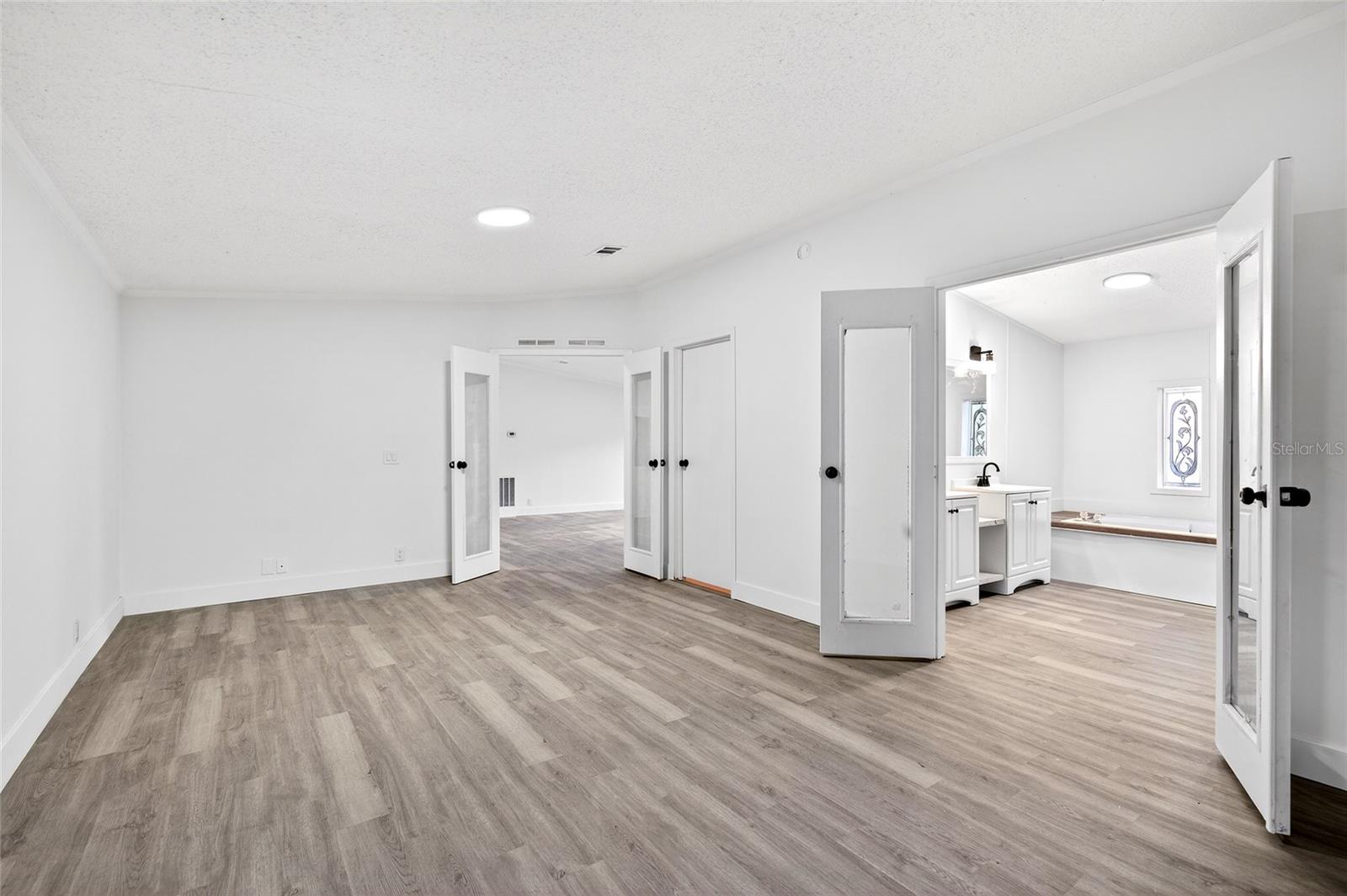 Image 21 of 38 For 11065 145th Lane