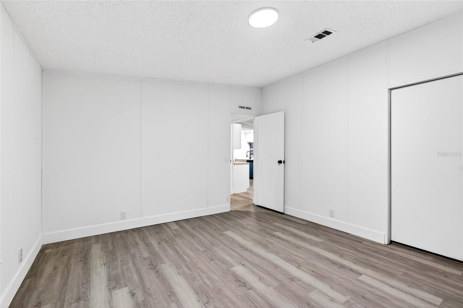 Image 28 of 38 For 11065 145th Lane