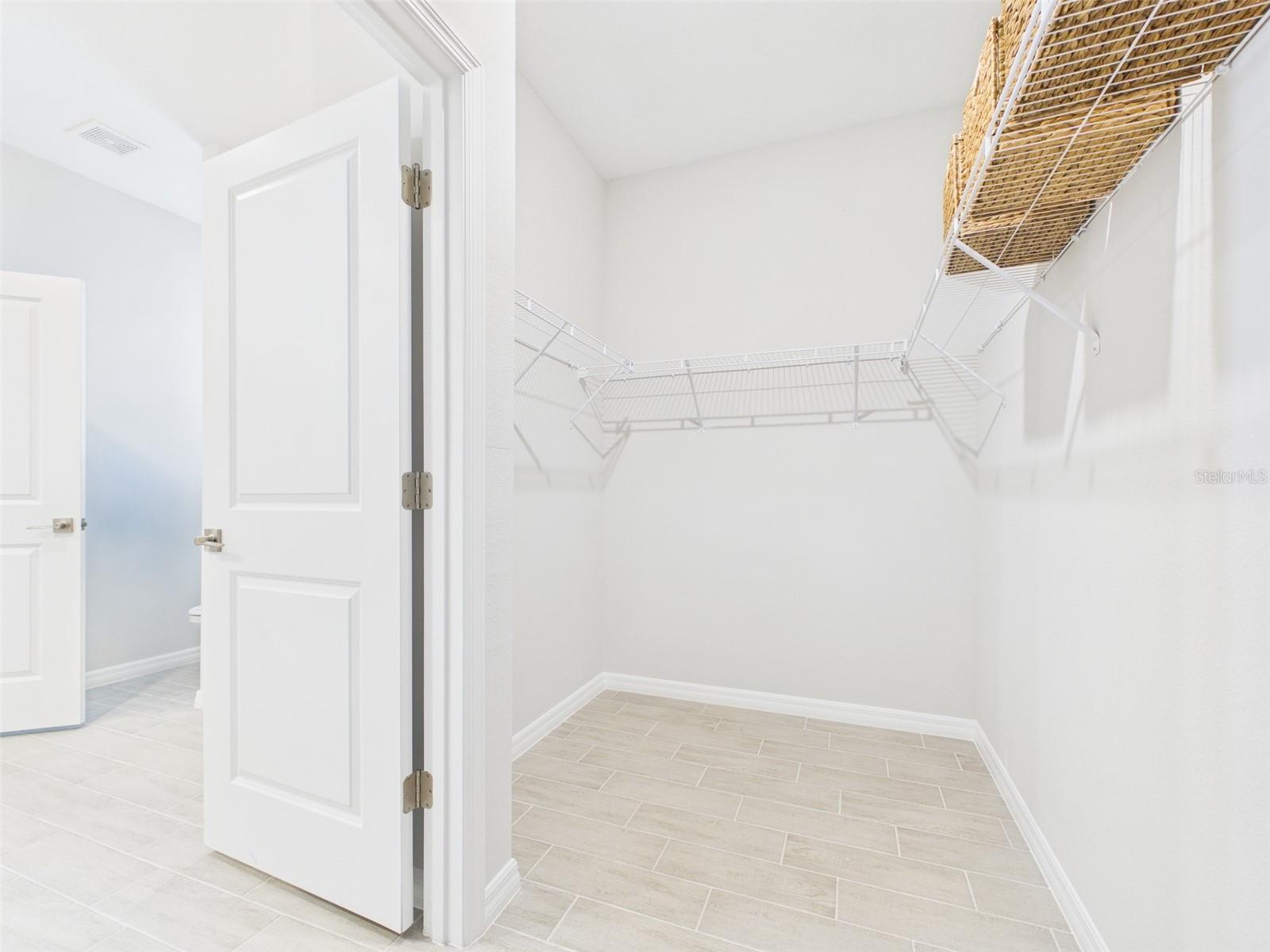 Image 37 of 49 For 566 Marion Oaks Boulevard