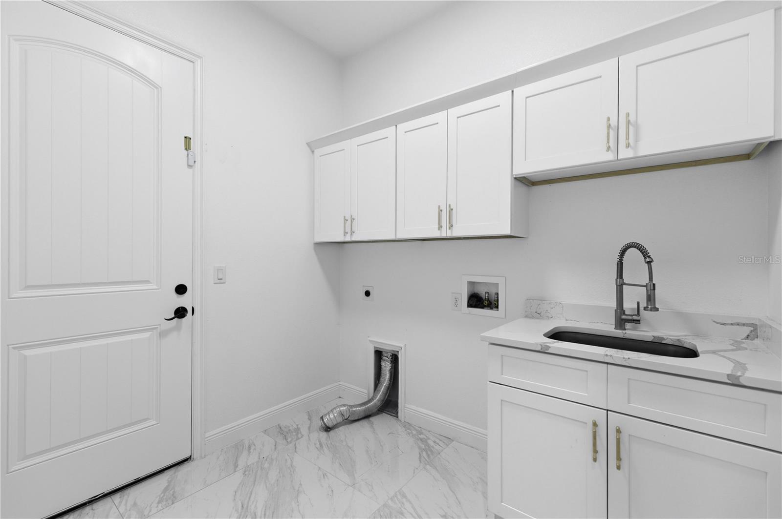 Image 28 of 36 For 4590 172nd Street Road