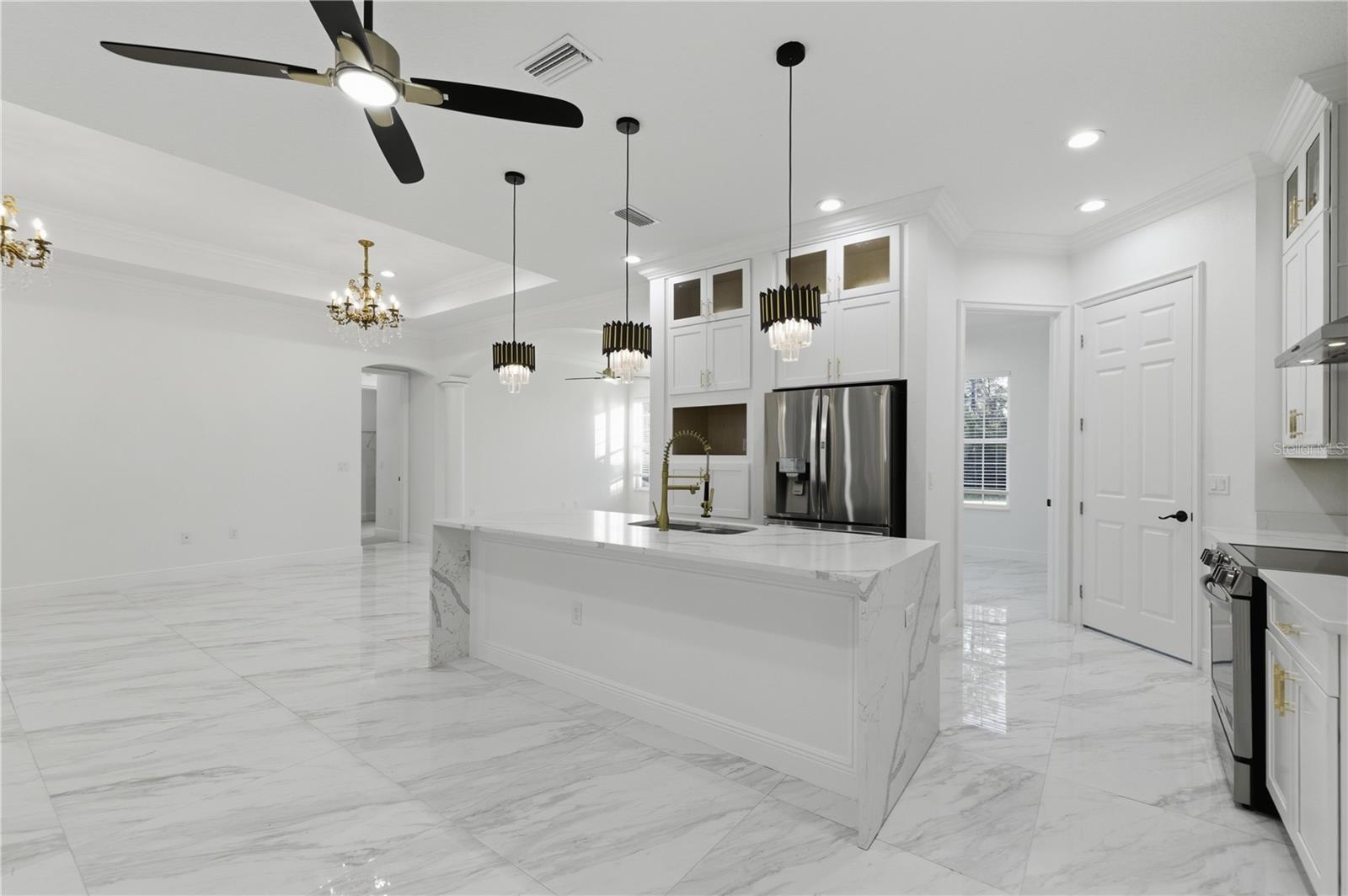 Image 8 of 36 For 4590 172nd Street Road