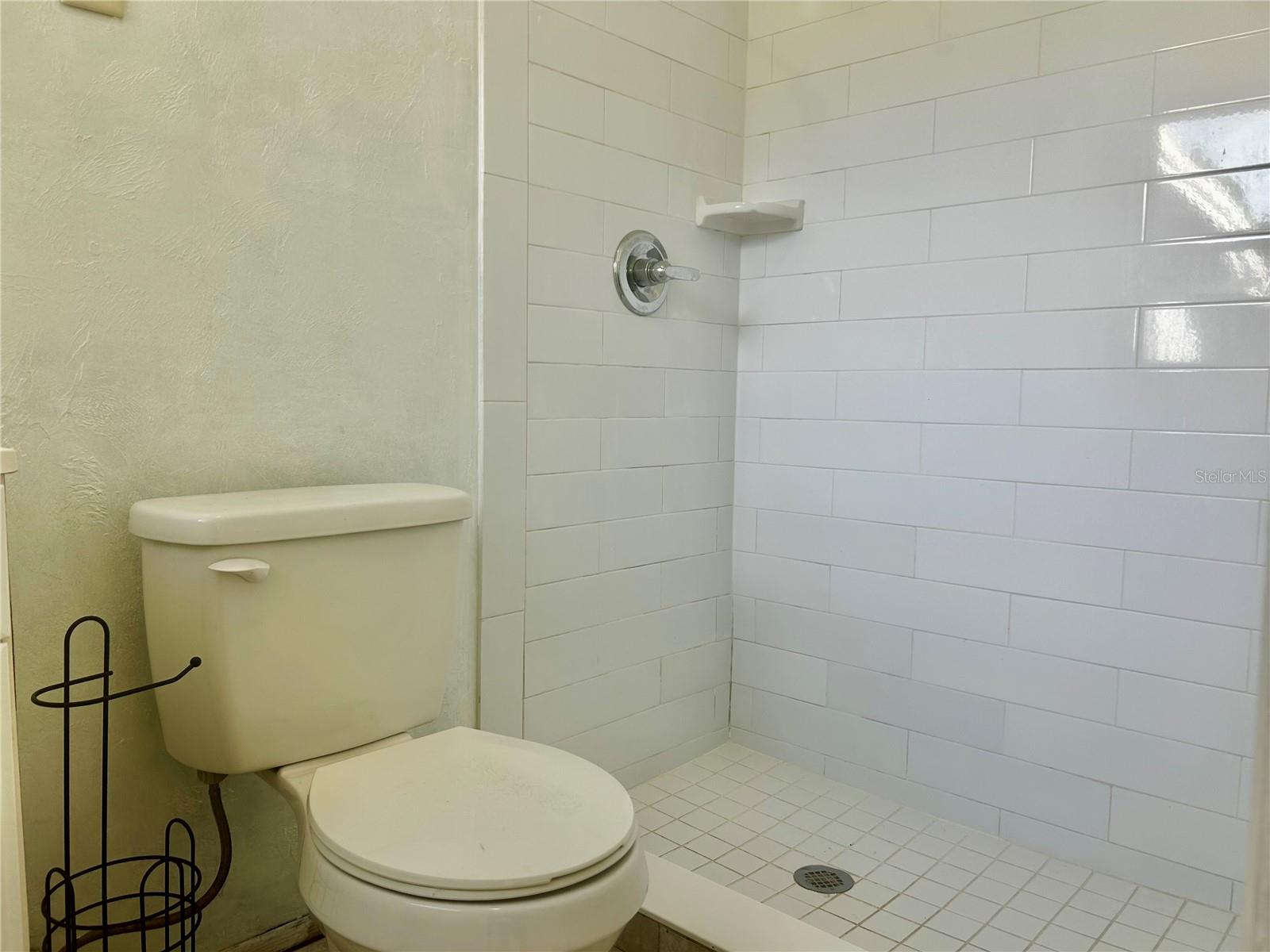 Image 31 of 34 For 410 15th Court