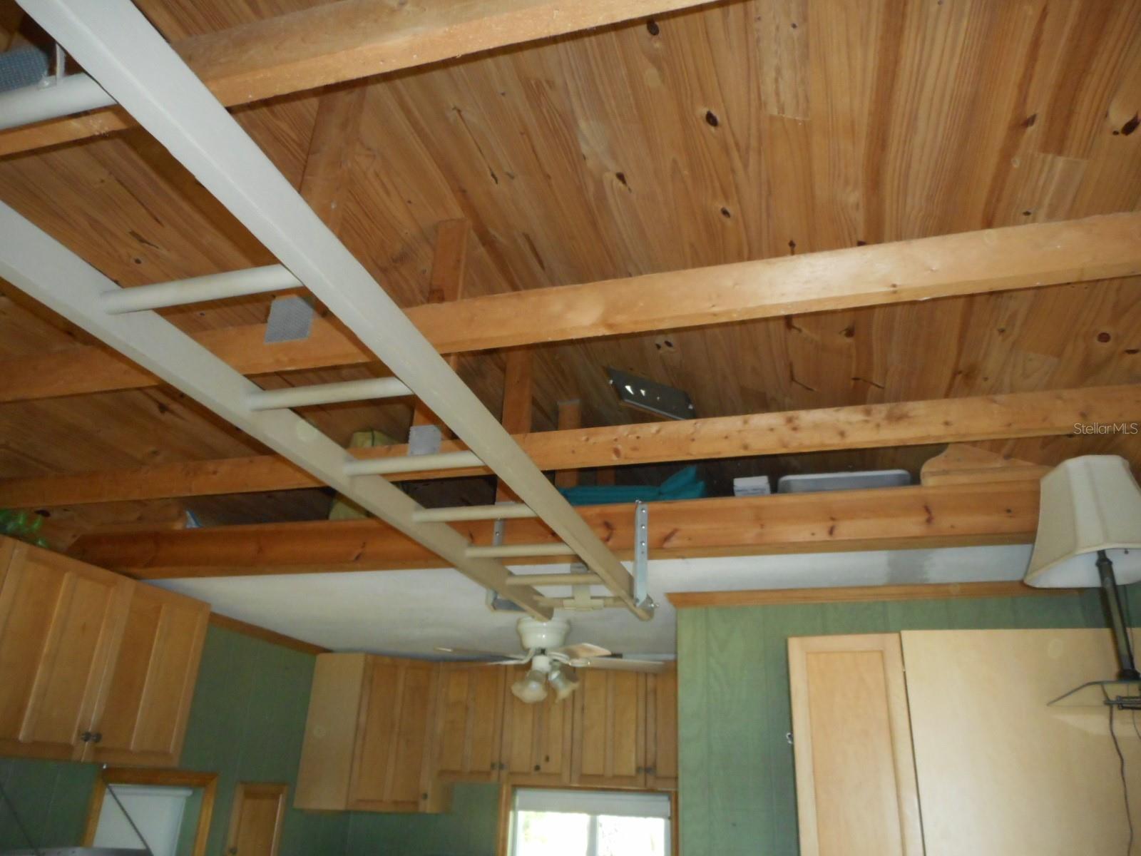 Image 6 of 17 For 880 Shorewood Drive
