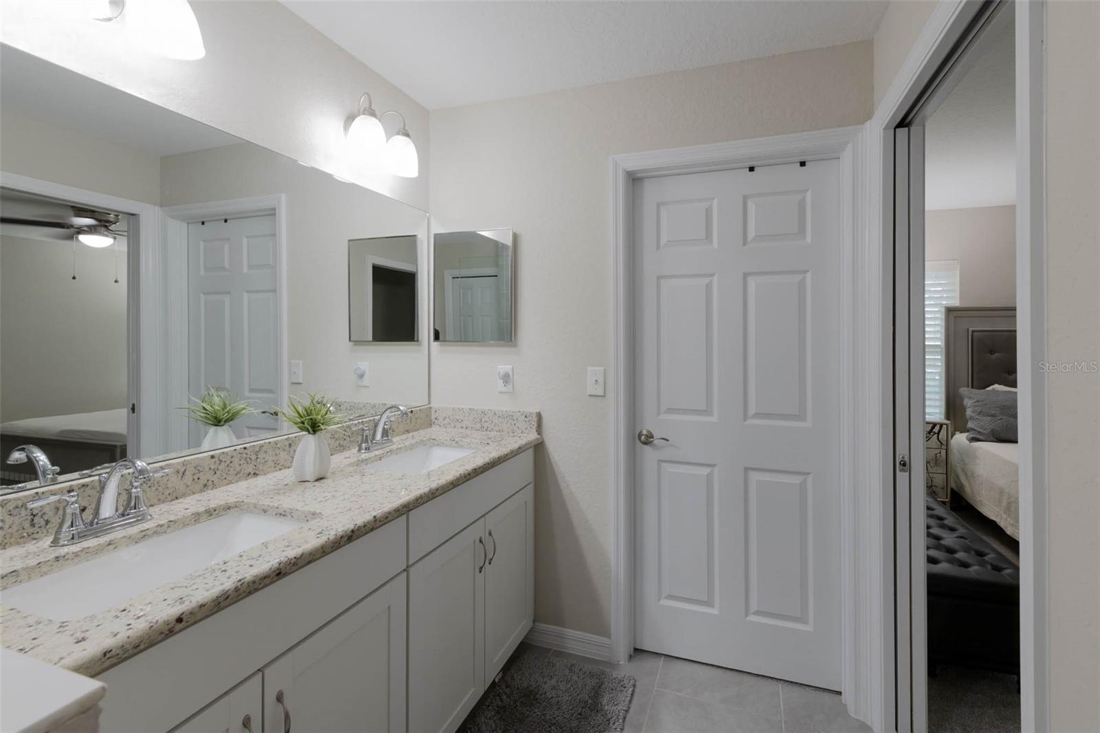 Image 15 of 29 For 9601 53rd Circle