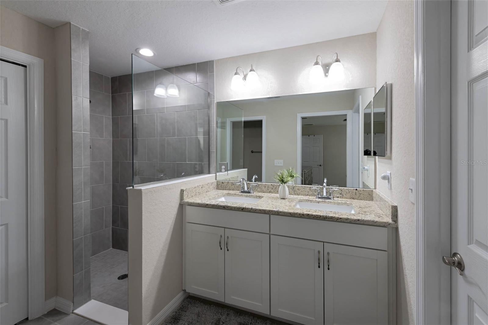 Image 16 of 29 For 9601 53rd Circle