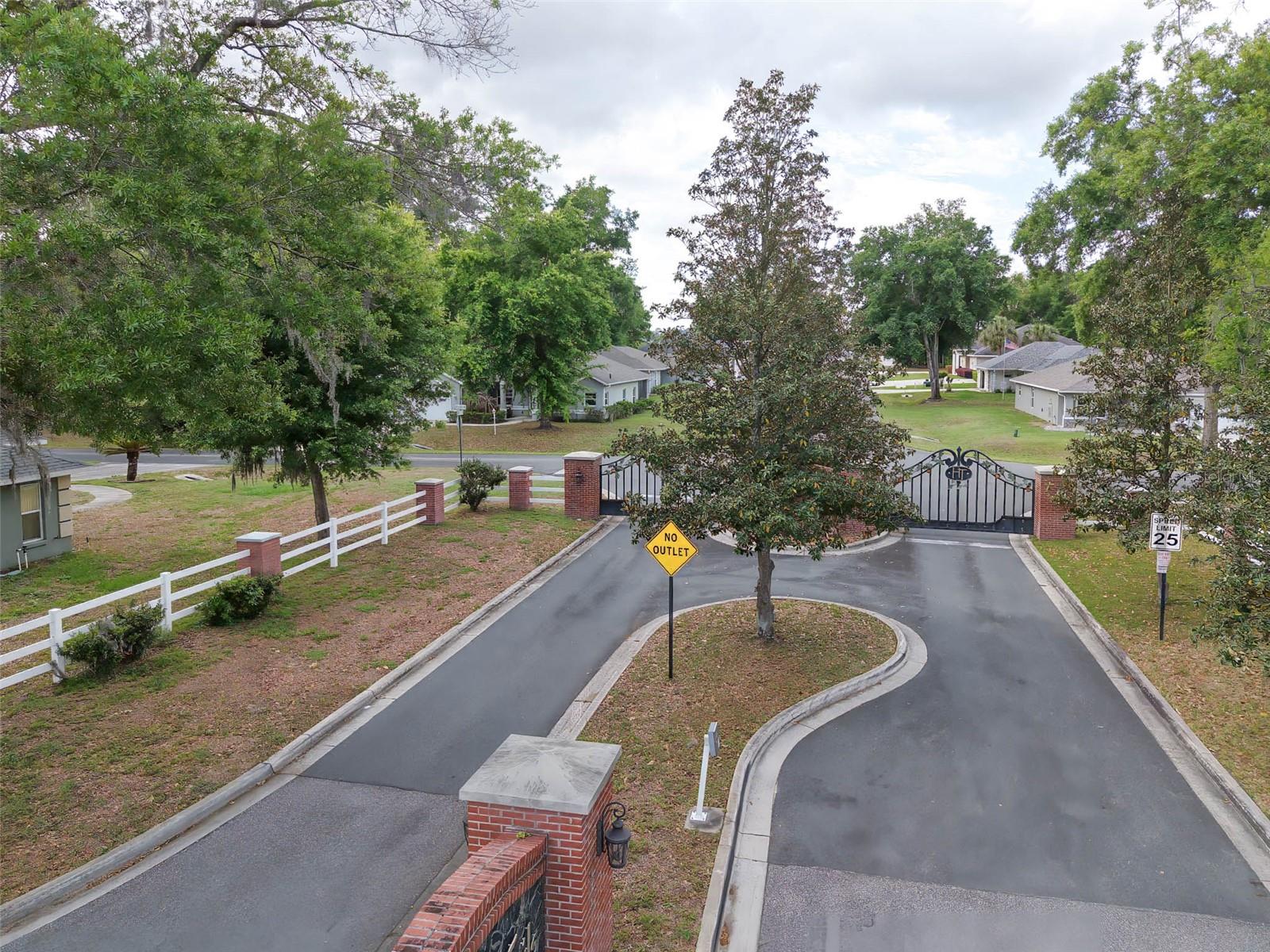 Image 4 of 29 For 9601 53rd Circle