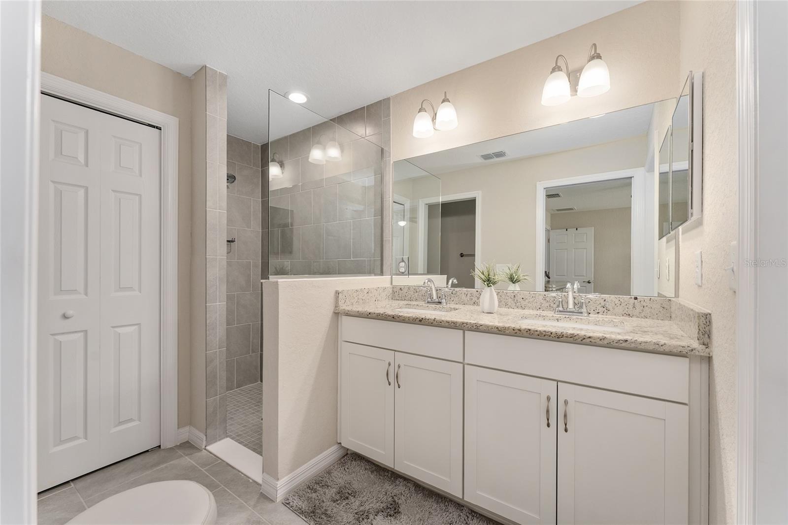 Image 40 of 68 For 9601 53rd Circle