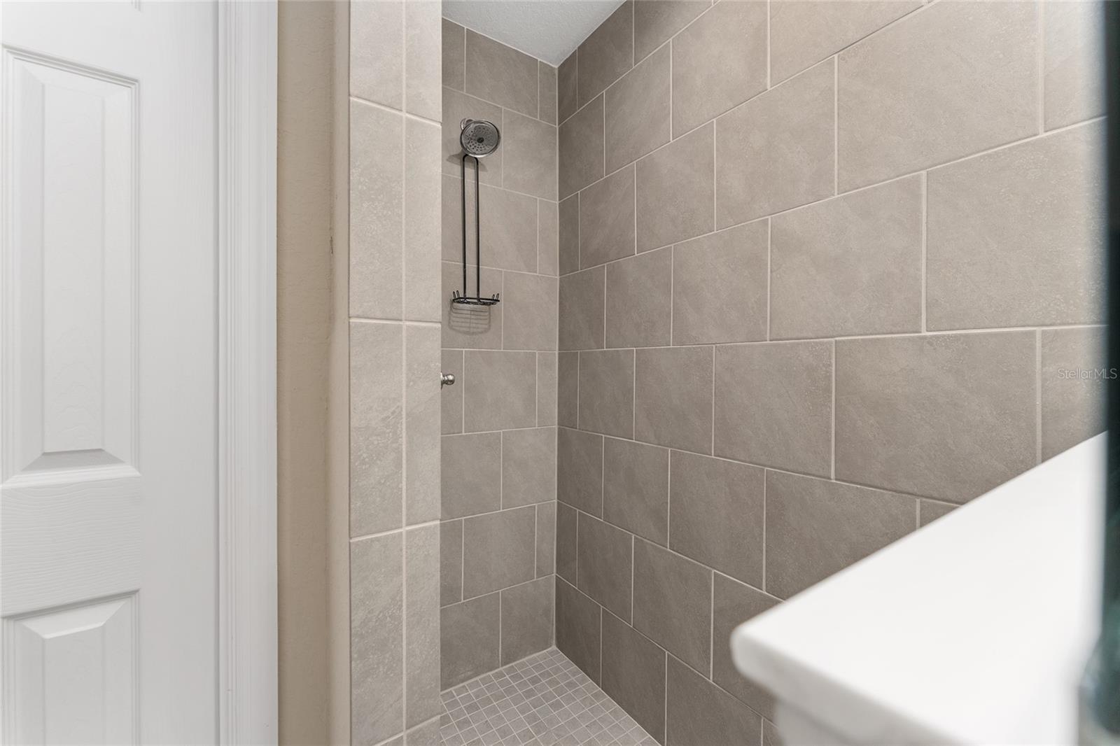 Image 41 of 68 For 9601 53rd Circle