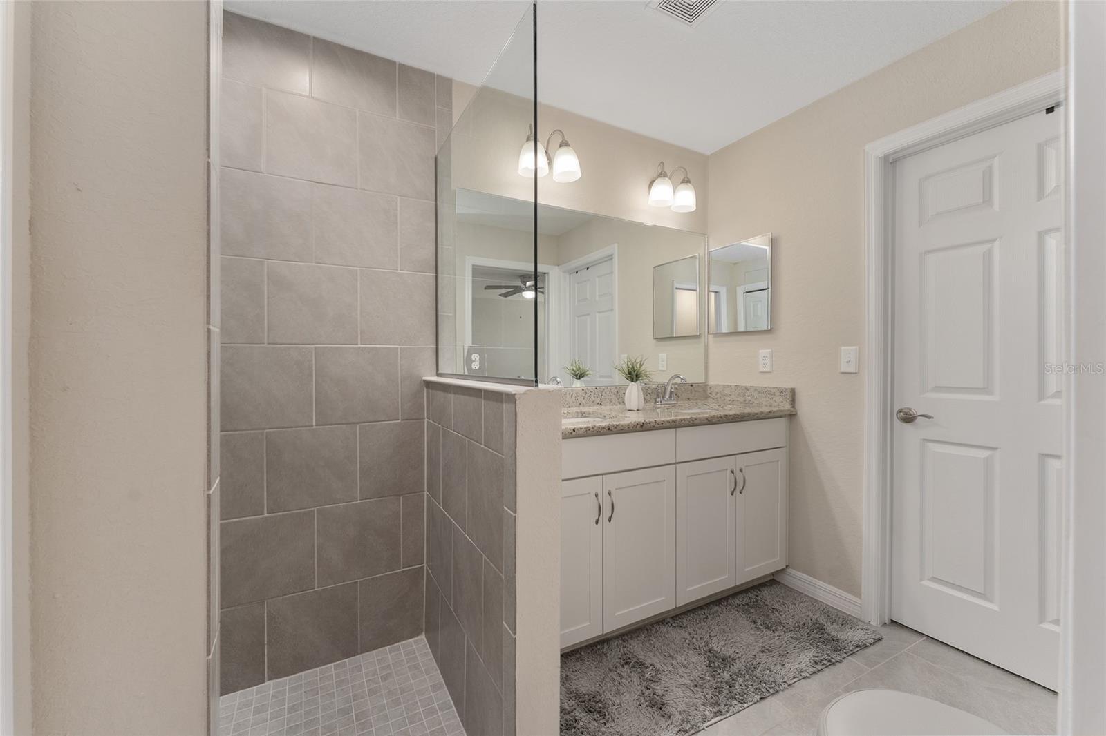 Image 42 of 68 For 9601 53rd Circle