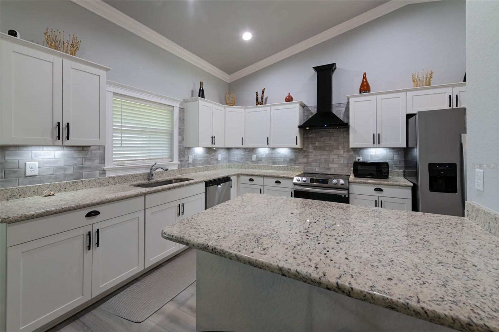 Image 7 of 29 For 9601 53rd Circle