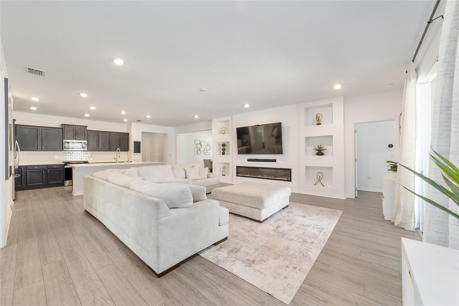 Image 30 of 56 For 7233 64th Street Road