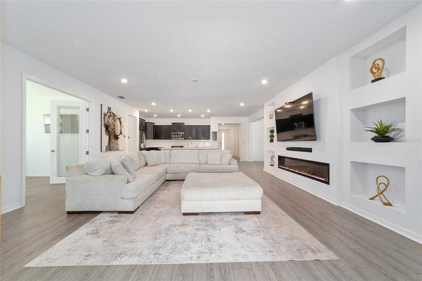 Image 31 of 56 For 7233 64th Street Road