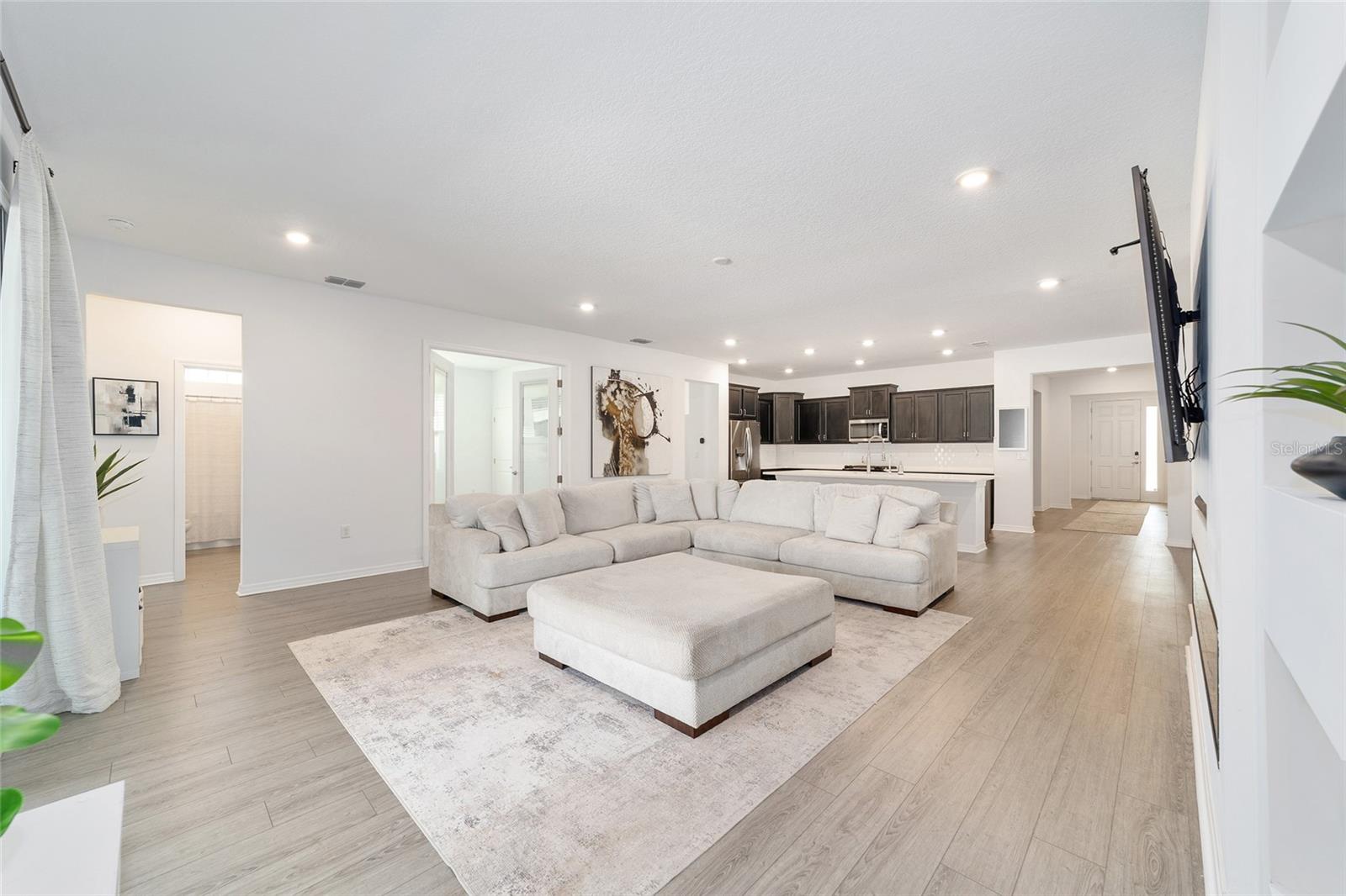 Image 32 of 56 For 7233 64th Street Road