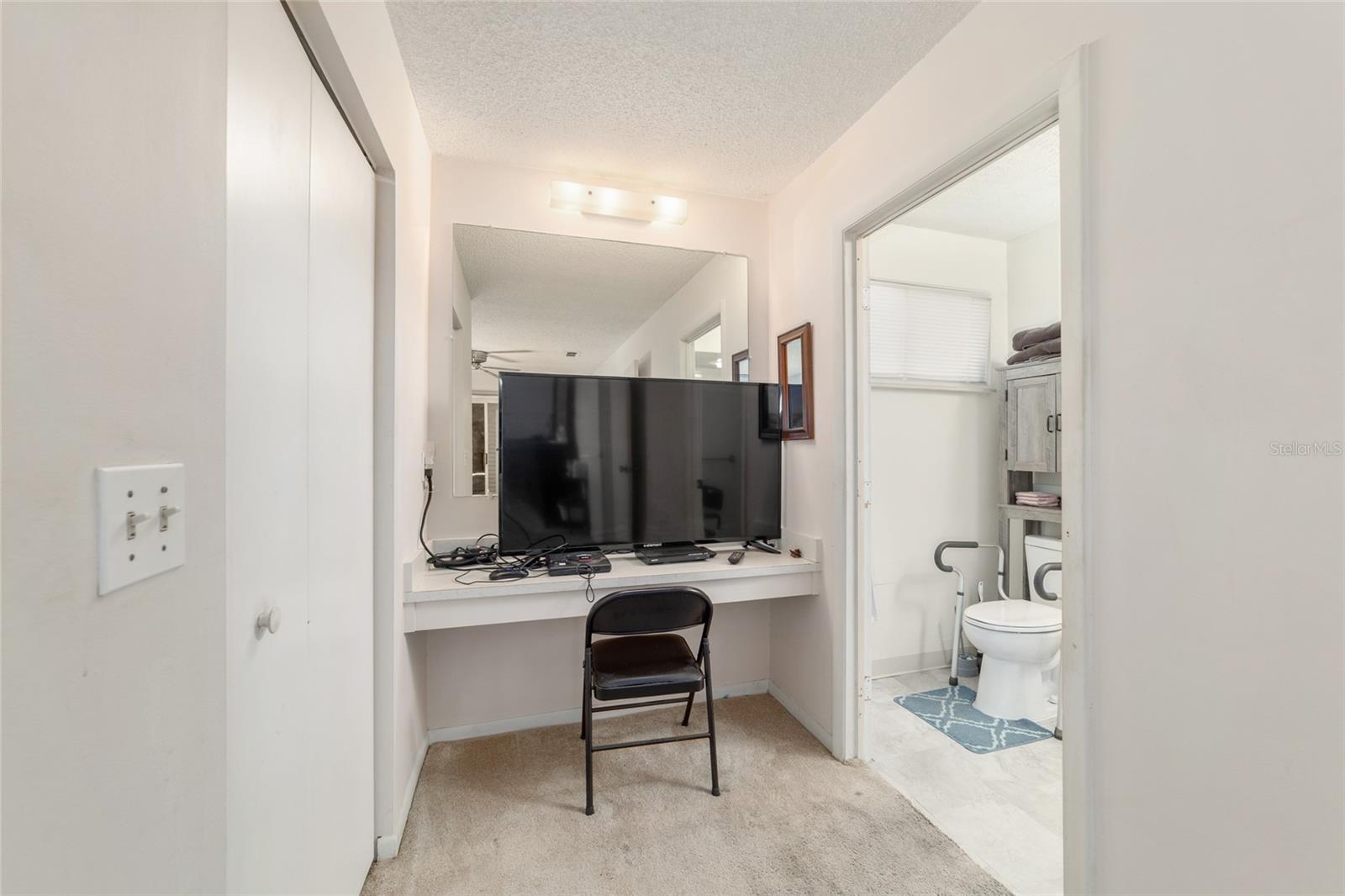 Image 17 of 48 For 10920 Sw 86th Ct