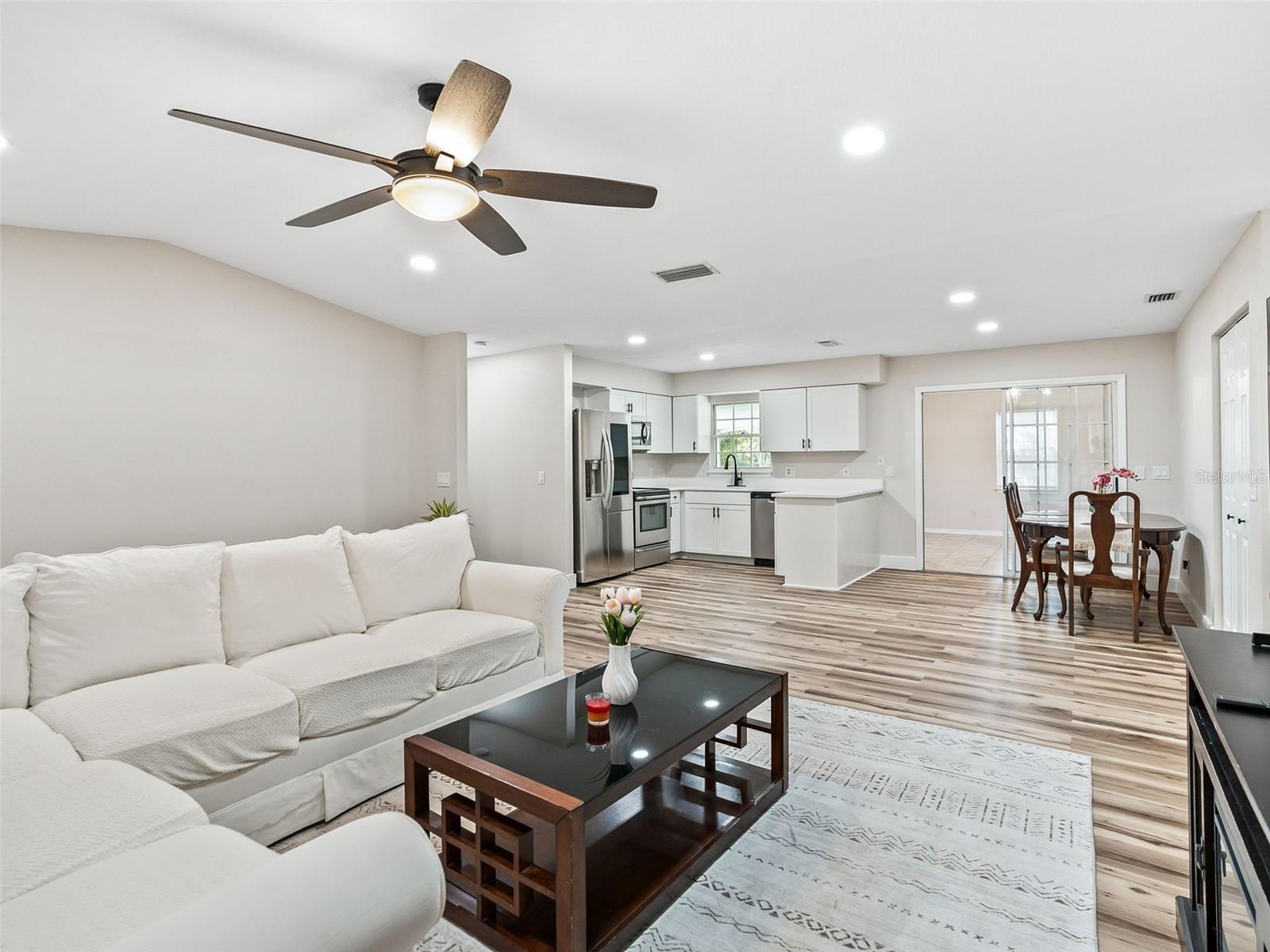 Image 6 of 33 For 6006 62nd Place