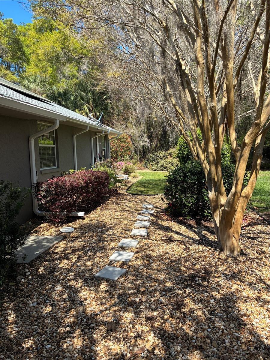 Image 6 of 60 For 19433 82nd Place Road