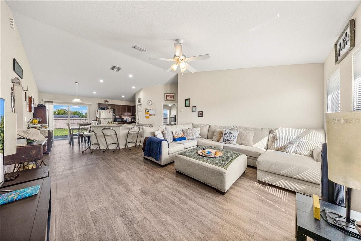 Image 12 of 42 For 19 Juniper Loop Run