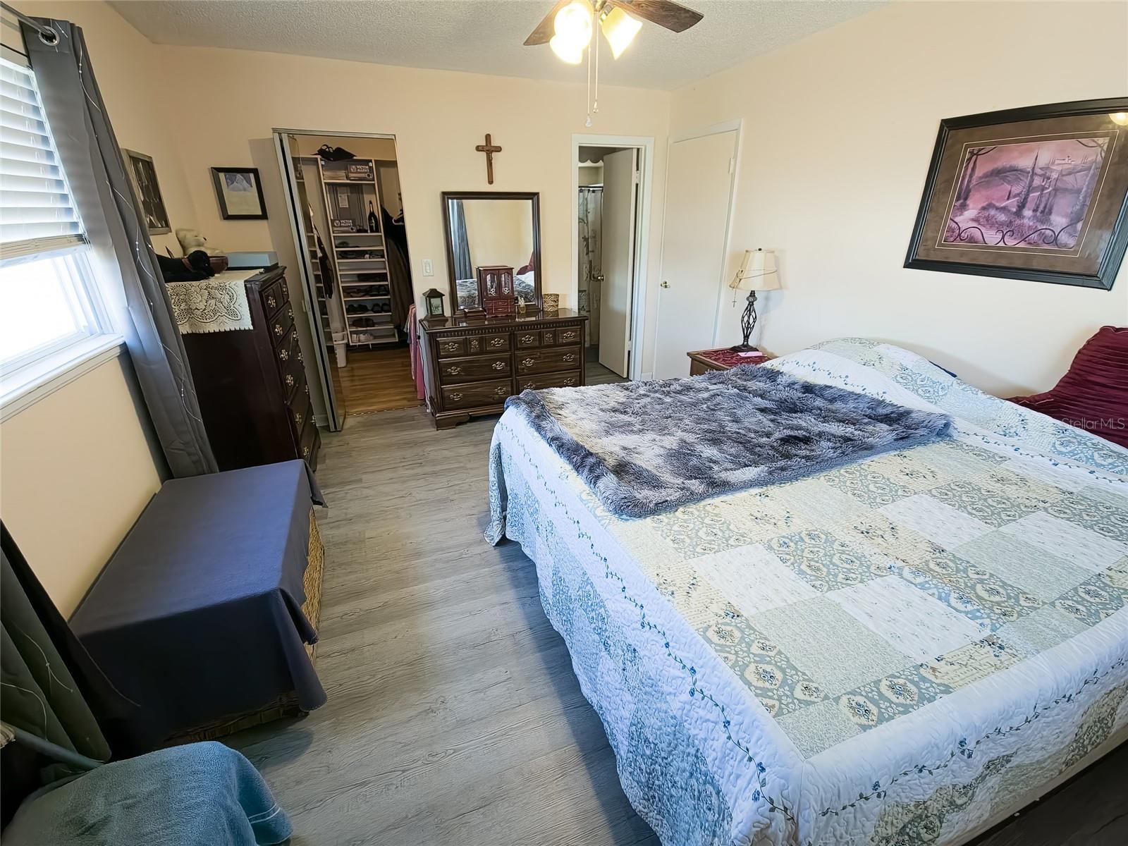 Image 13 of 31 For 9377 102nd Place