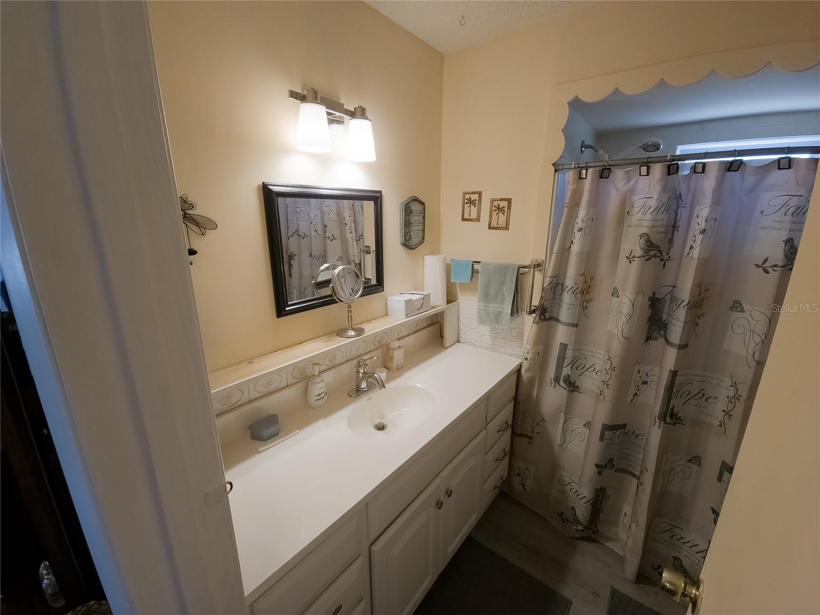 Image 17 of 31 For 9377 102nd Place