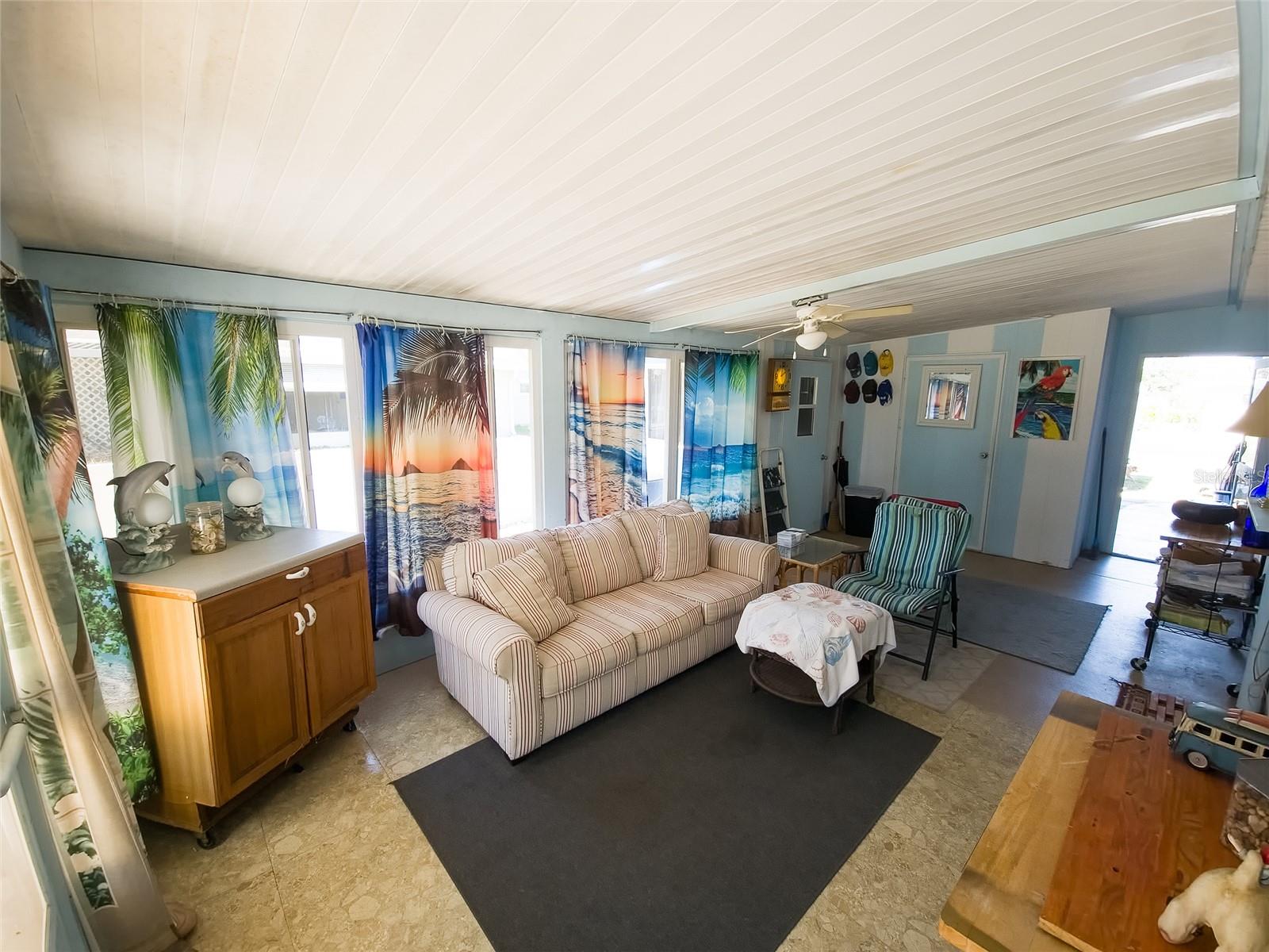 Image 3 of 31 For 9377 102nd Place