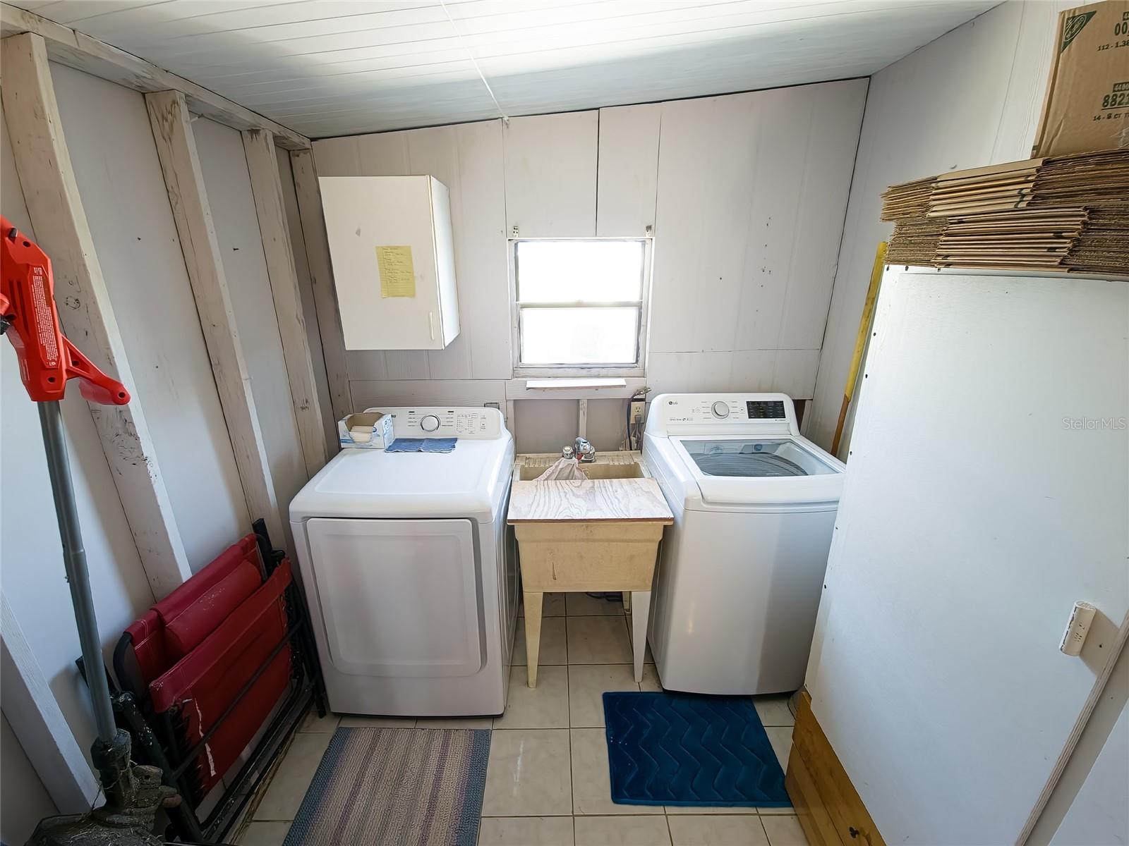 Image 6 of 31 For 9377 102nd Place