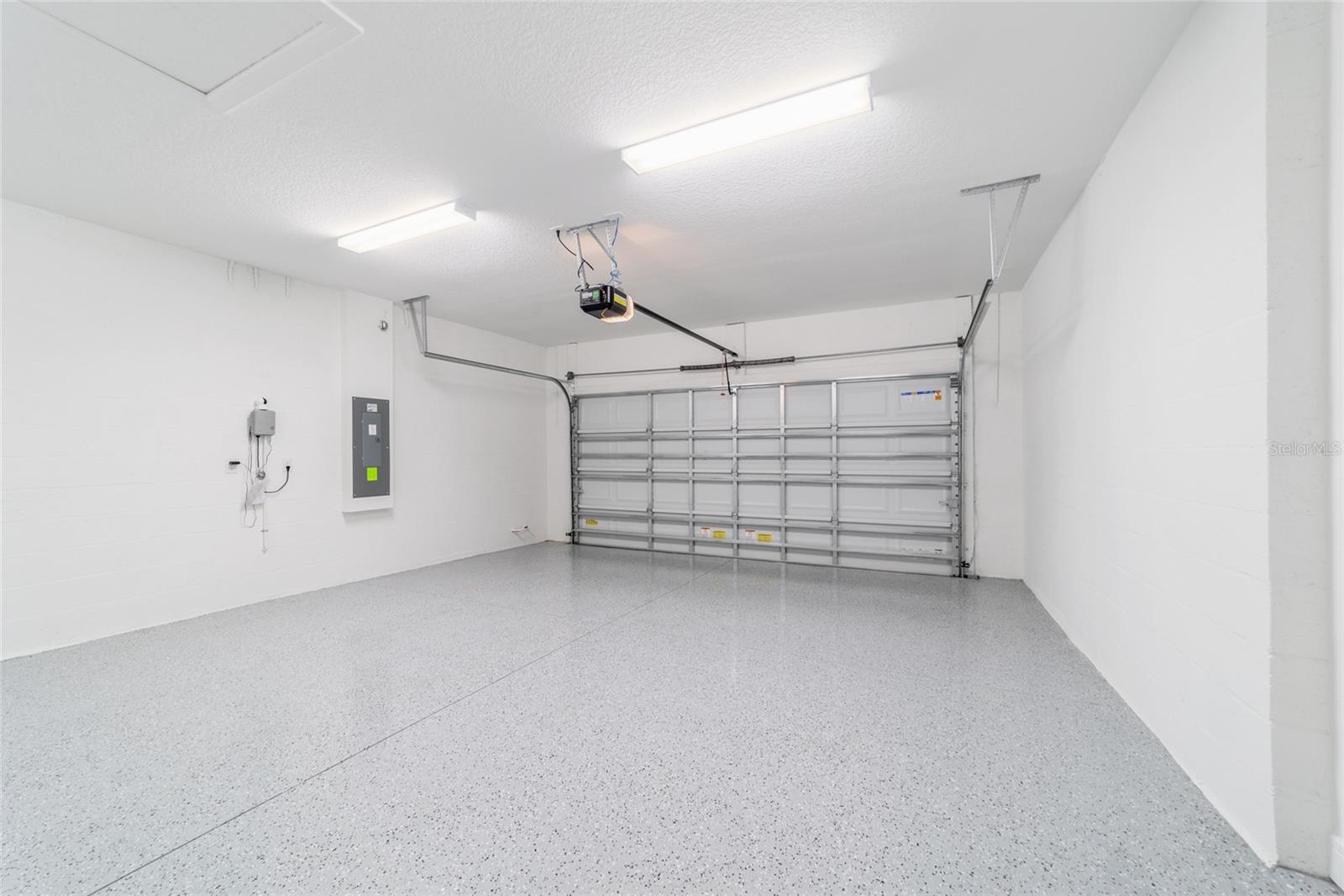 Image 44 of 75 For 5740 90th Court Road