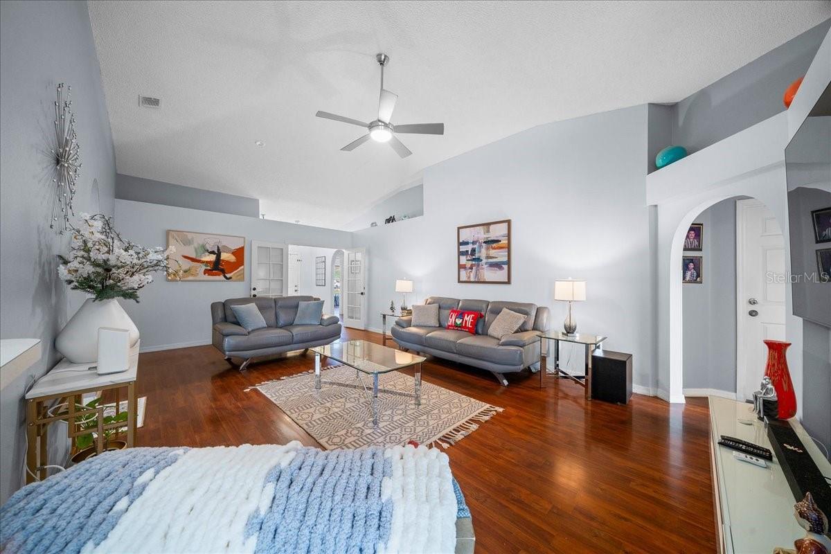 Image 14 of 54 For 11316 Camus Lane