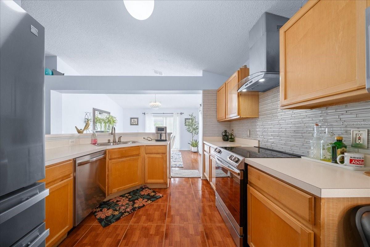 Image 21 of 54 For 11316 Camus Lane