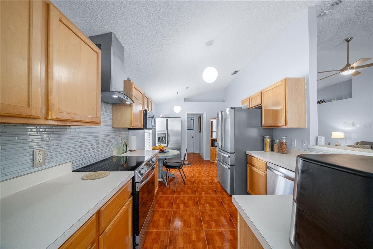 Image 22 of 54 For 11316 Camus Lane