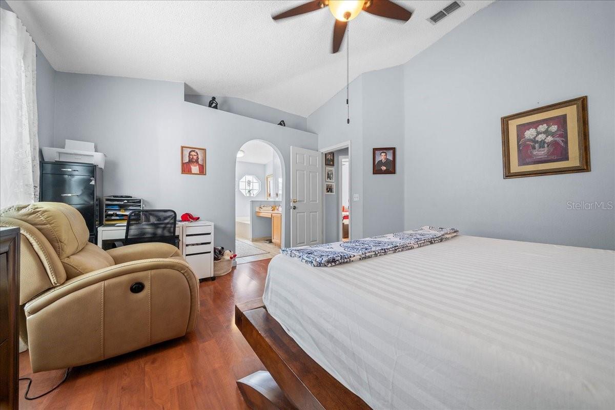 Image 37 of 54 For 11316 Camus Lane