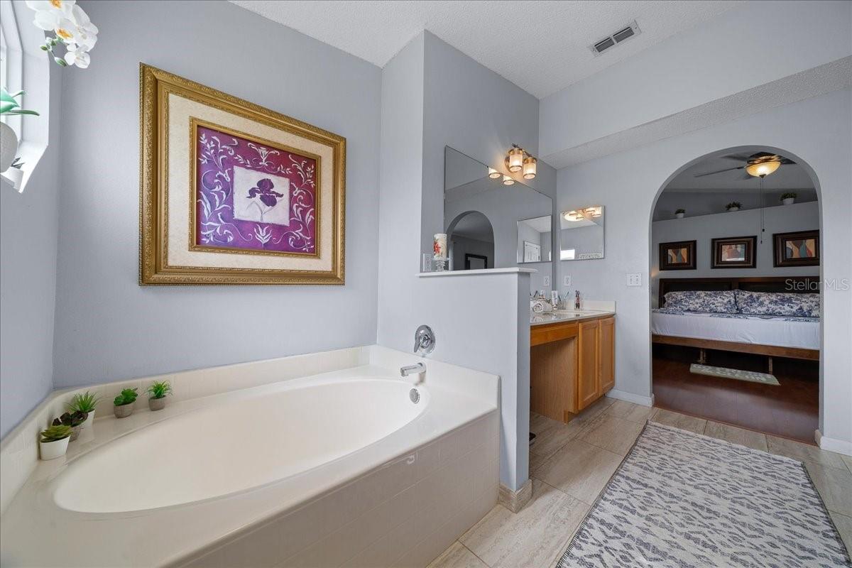 Image 40 of 54 For 11316 Camus Lane