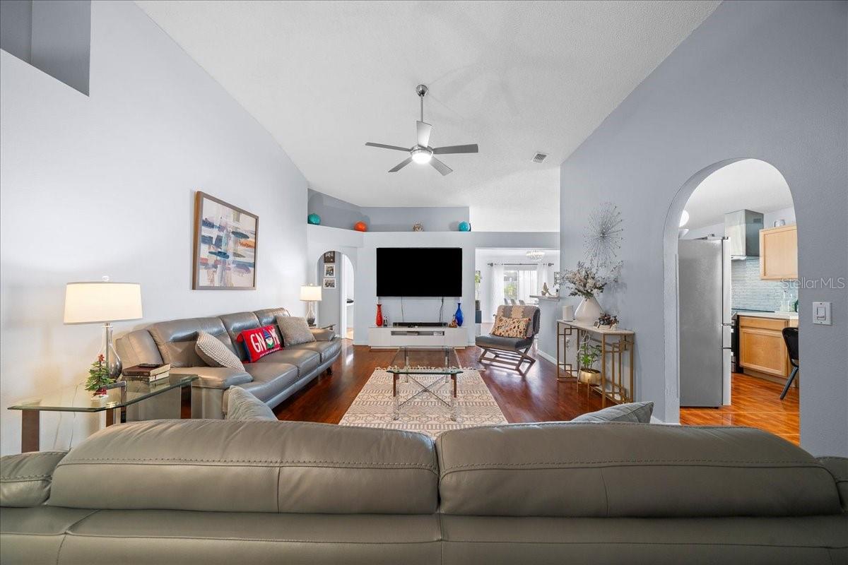 Image 8 of 54 For 11316 Camus Lane