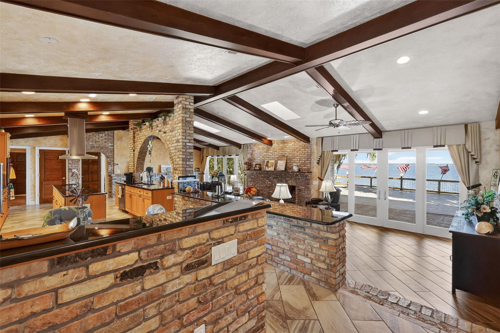 Image 25 of 48 For 13033 158th Lane