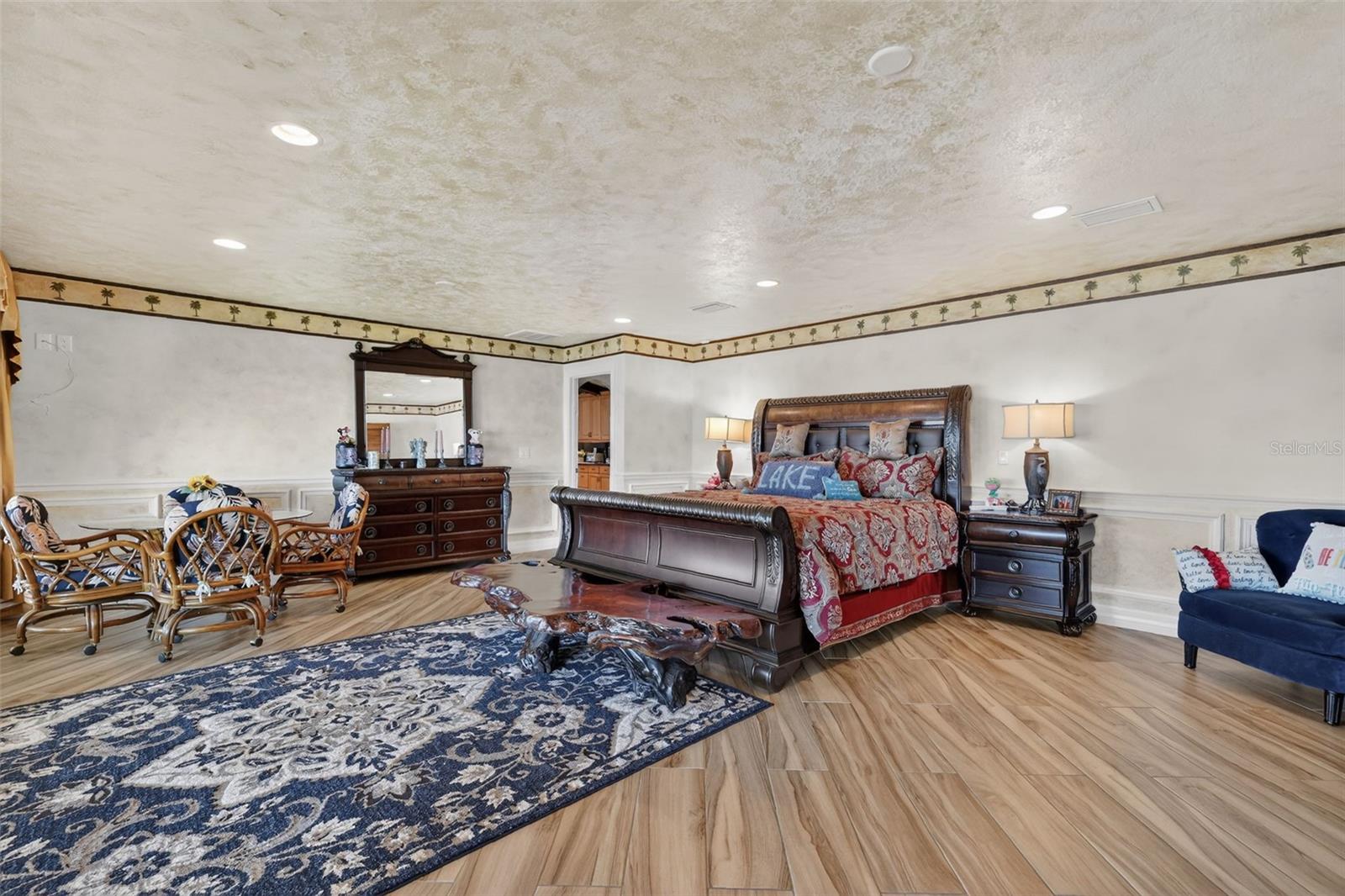 Image 28 of 48 For 13033 158th Lane