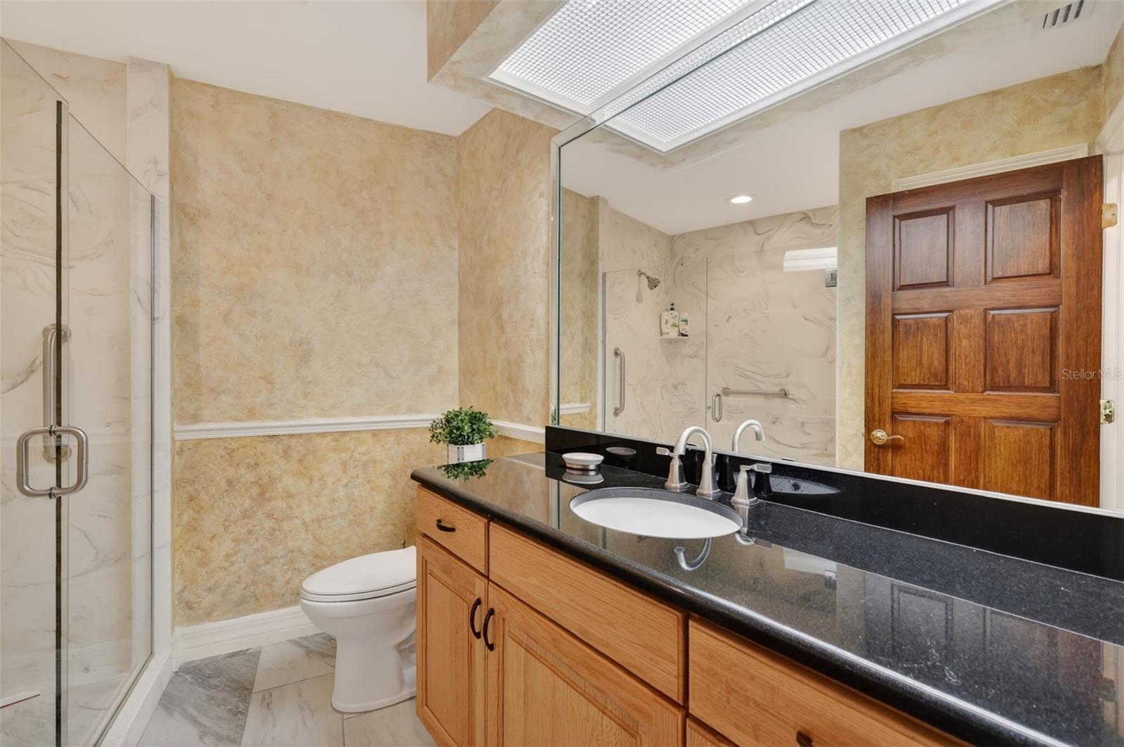 Image 29 of 48 For 13033 158th Lane