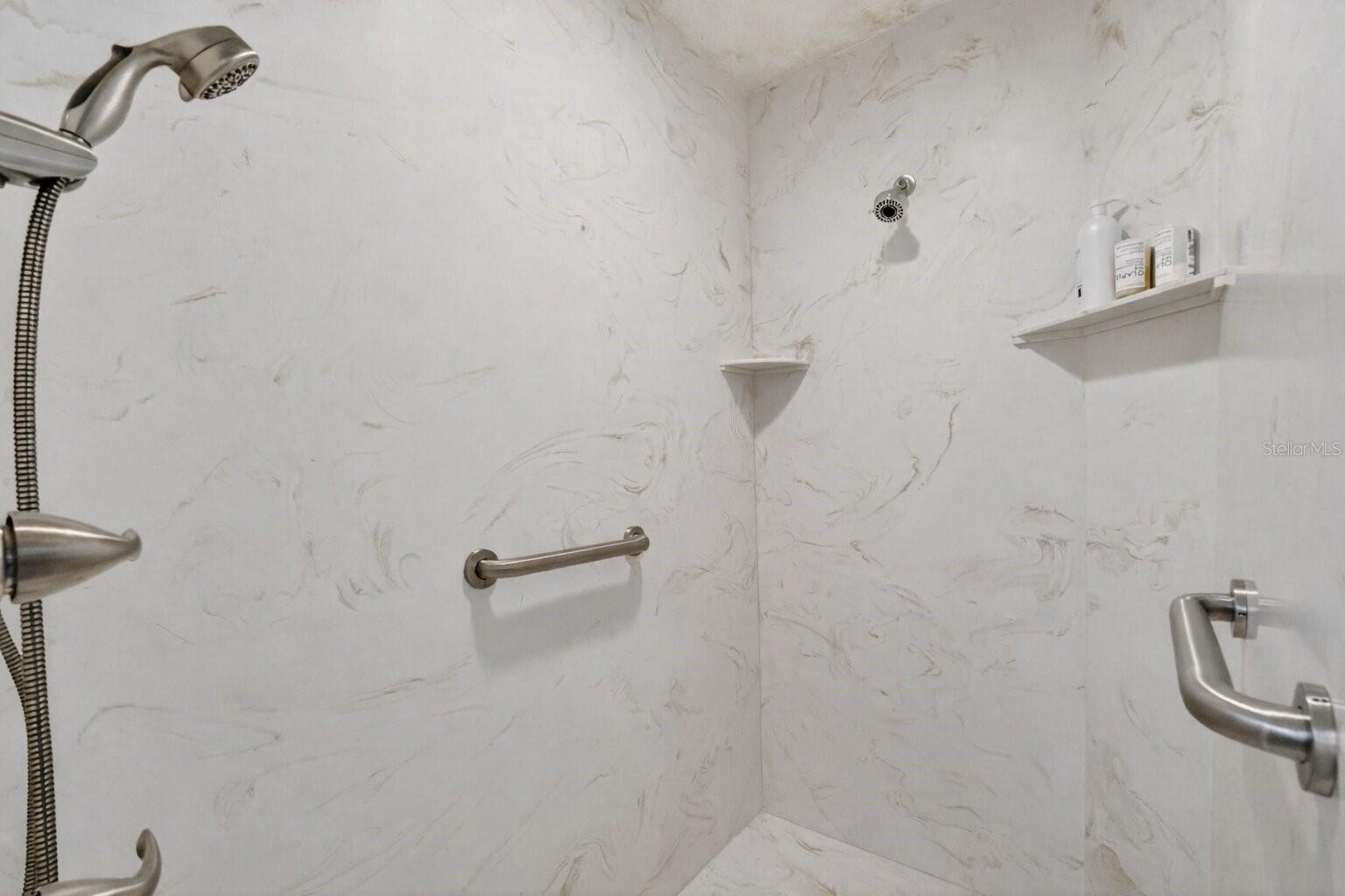 Image 30 of 48 For 13033 158th Lane