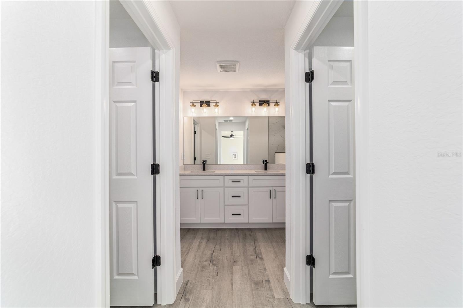 Image 38 of 63 For 3 Walnut Run