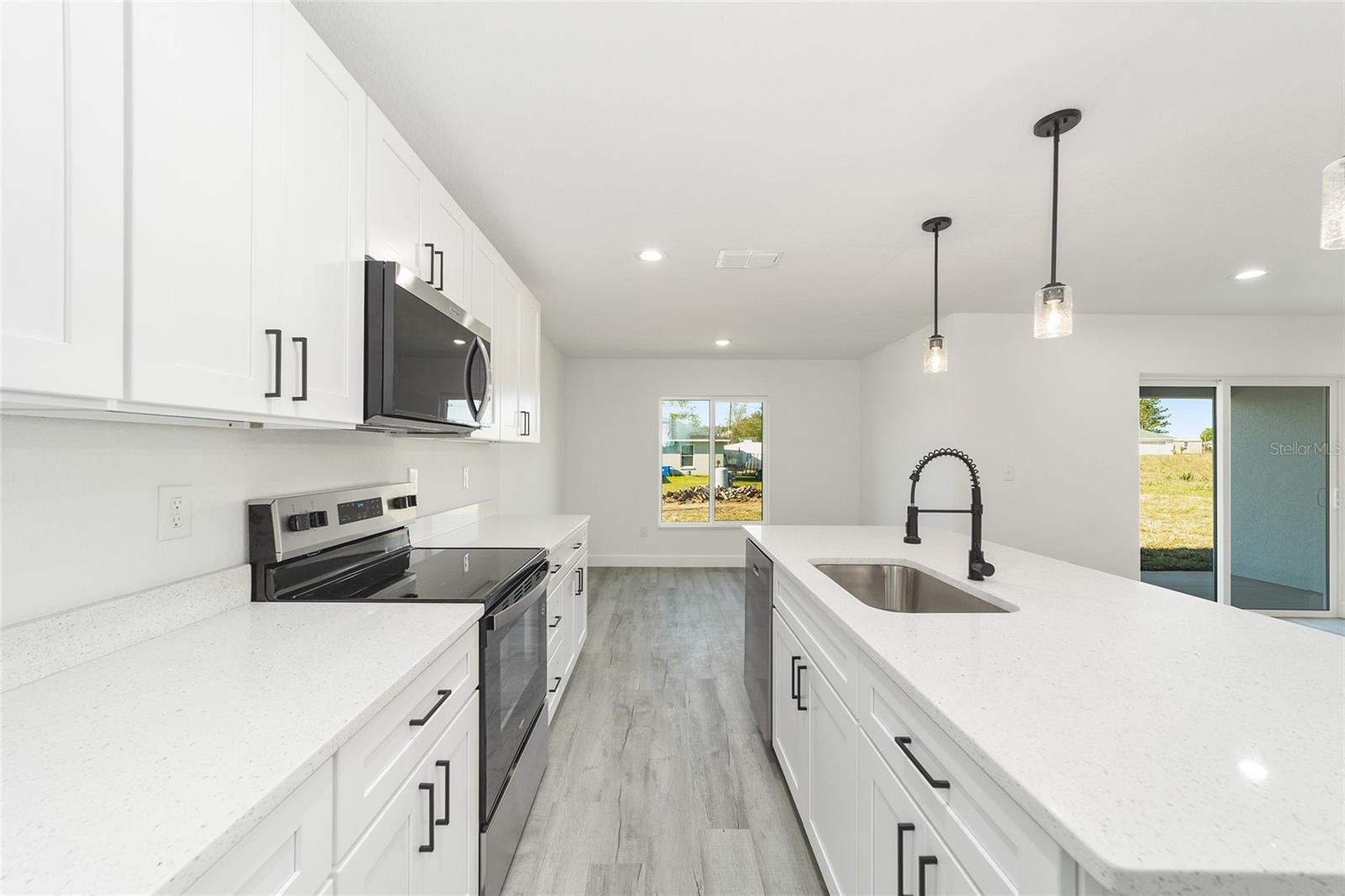 Image 16 of 45 For 191 Juniper Loop Circle