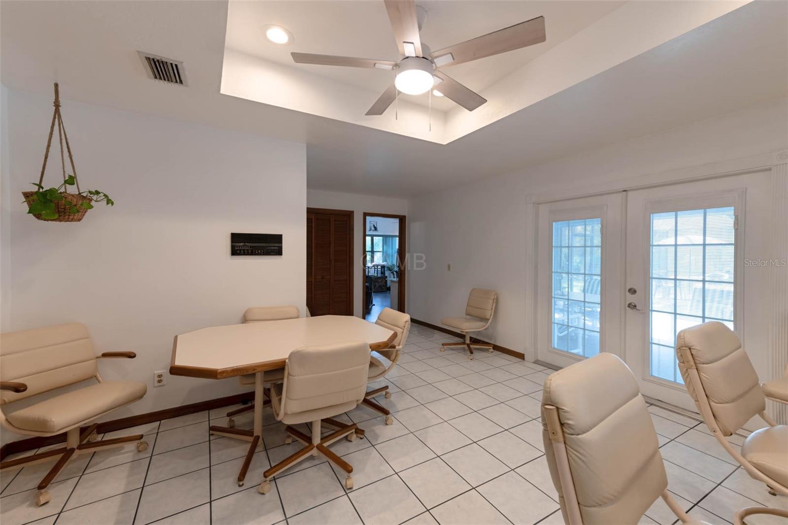 Image 11 of 34 For 2298 Pine Ridge Boulevard