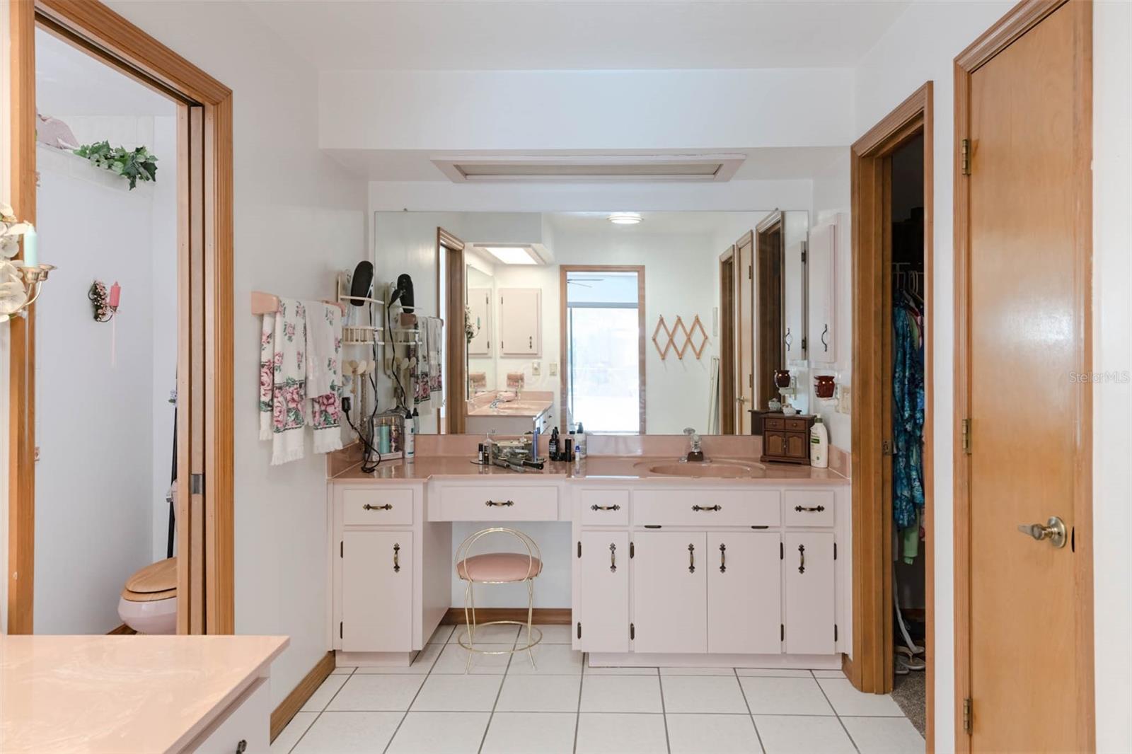 Image 21 of 34 For 2298 Pine Ridge Boulevard