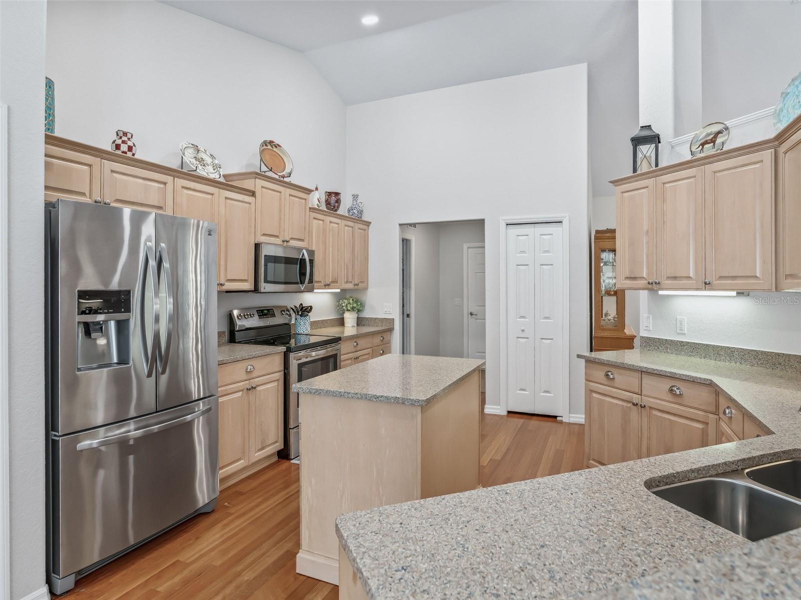 Image 14 of 60 For 33 Needles Dr