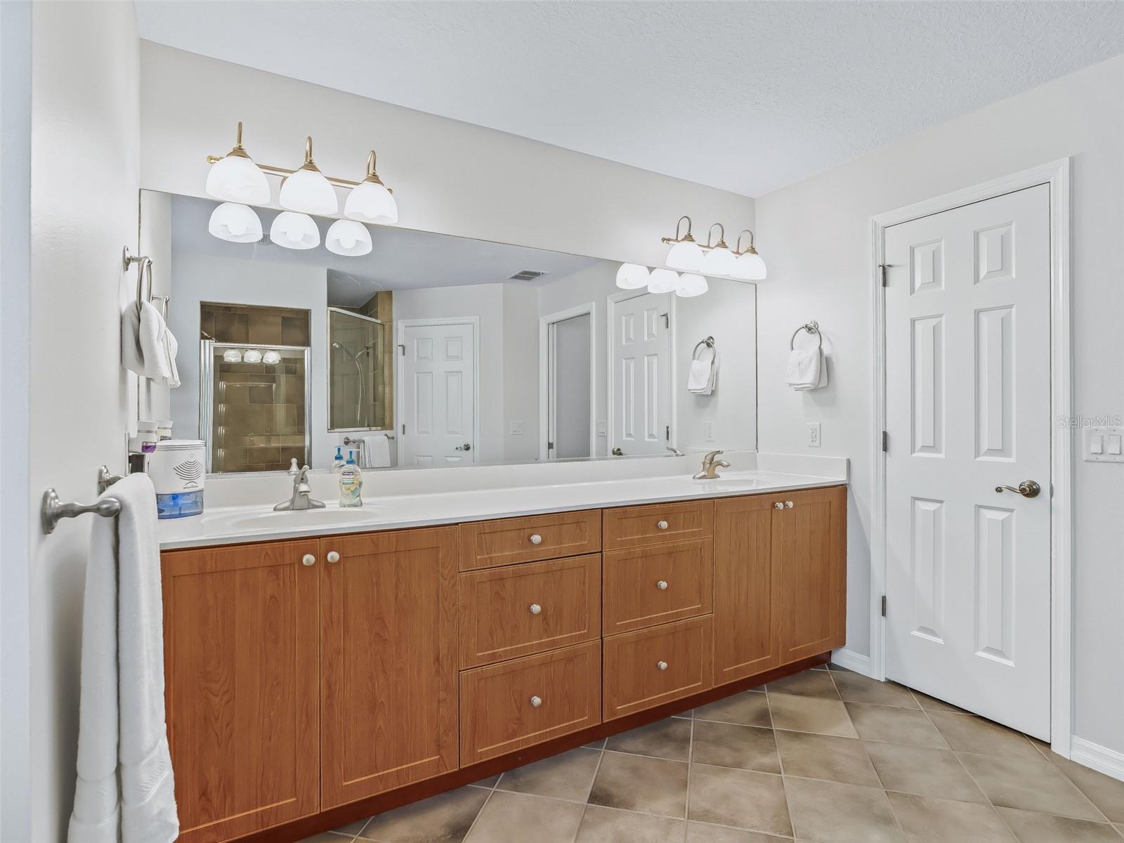 Image 23 of 60 For 33 Needles Dr