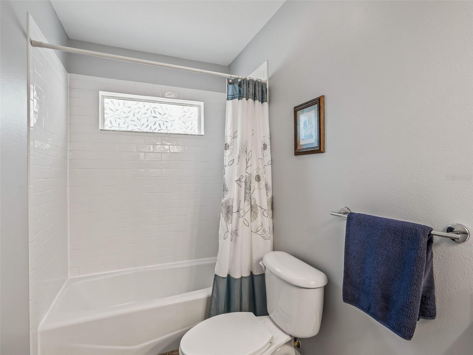 Image 27 of 60 For 33 Needles Dr